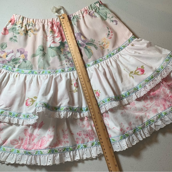 HANDMADE Rose Mini Ruffle Skirt - Picture 7 of 8